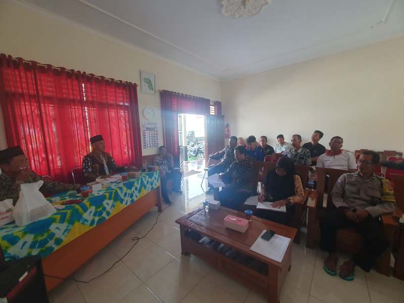 RAPAT KOORDINASI PEMERINTAH KALURAHAN KREMBANGAN BULAN MEI