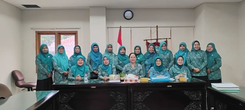 PKK KALURAHAN KREMBANGAN WAKILI KULON PROGO DALAM KEGIATAN TERTIB ADMINISTRASI PKK DIY